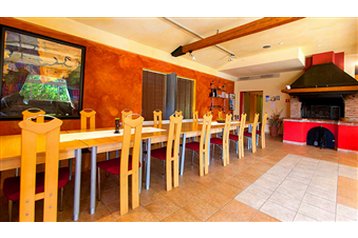 Chorwacja Privát Pomer, Wewnątrz